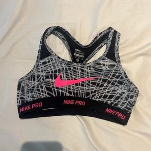 Nike Pro Racerback Sports Bra